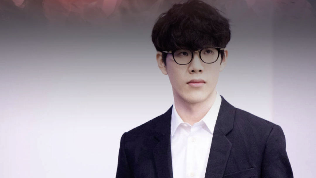 饰她对网球 饰她对网球